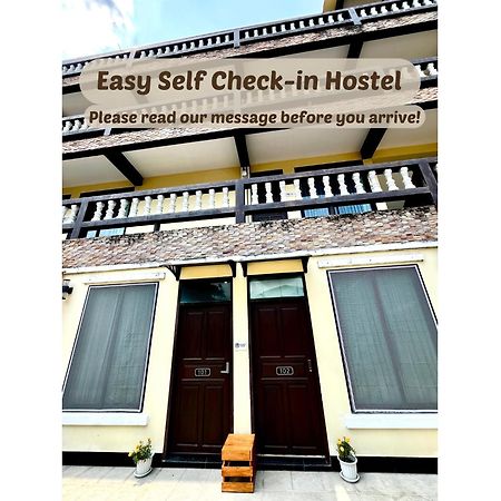 October Hostel Chiangmai Chiang Mai Exterior foto